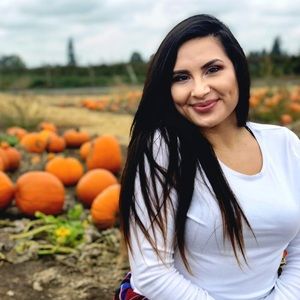 Meet your Posher, Victoria